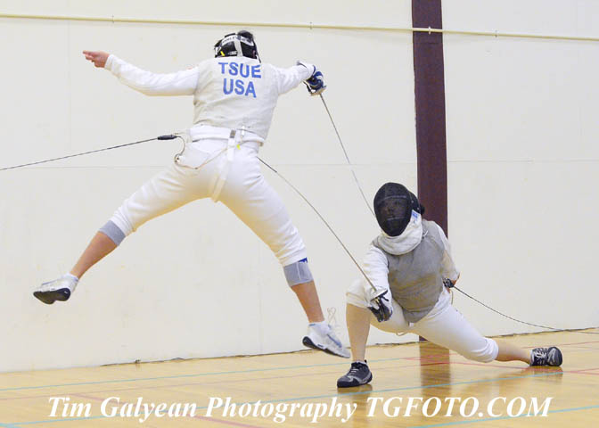 fencing,action,sports,high,school,seniors,photography,experienced,professional,